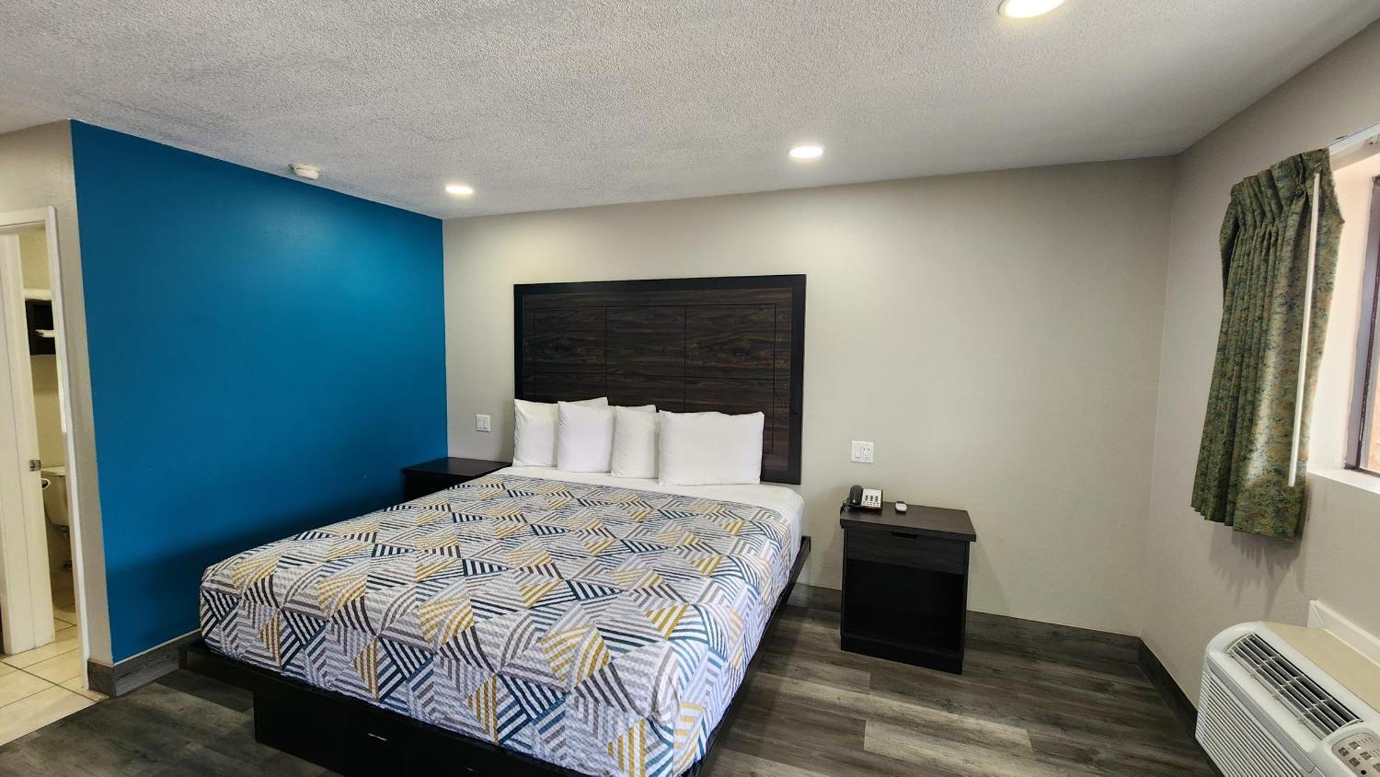 Scottish Inn & Suites Wharton Exteriér fotografie