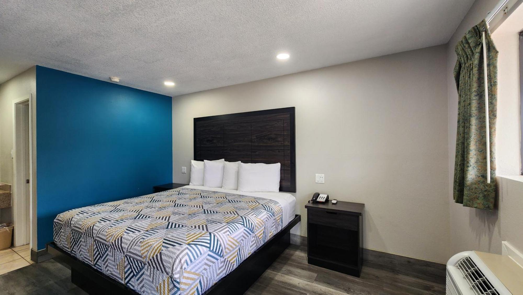Scottish Inn & Suites Wharton Exteriér fotografie